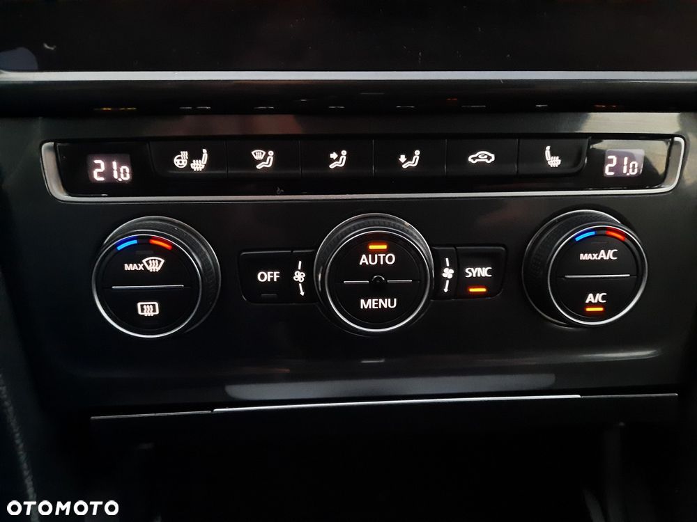 Volkswagen Golf 1.4 TSI (BlueMotion Technology) DSG Highline - 36