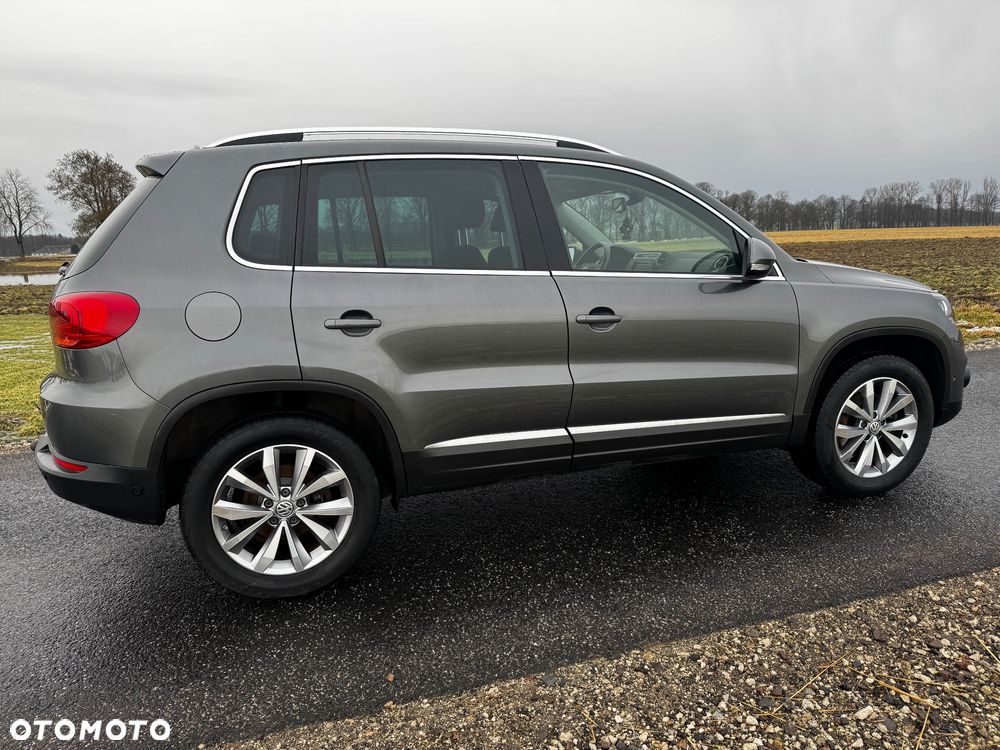 Volkswagen Tiguan 2.0 TDI DPF 4Motion BlueMotion Technology DSG Sport & Style - 14