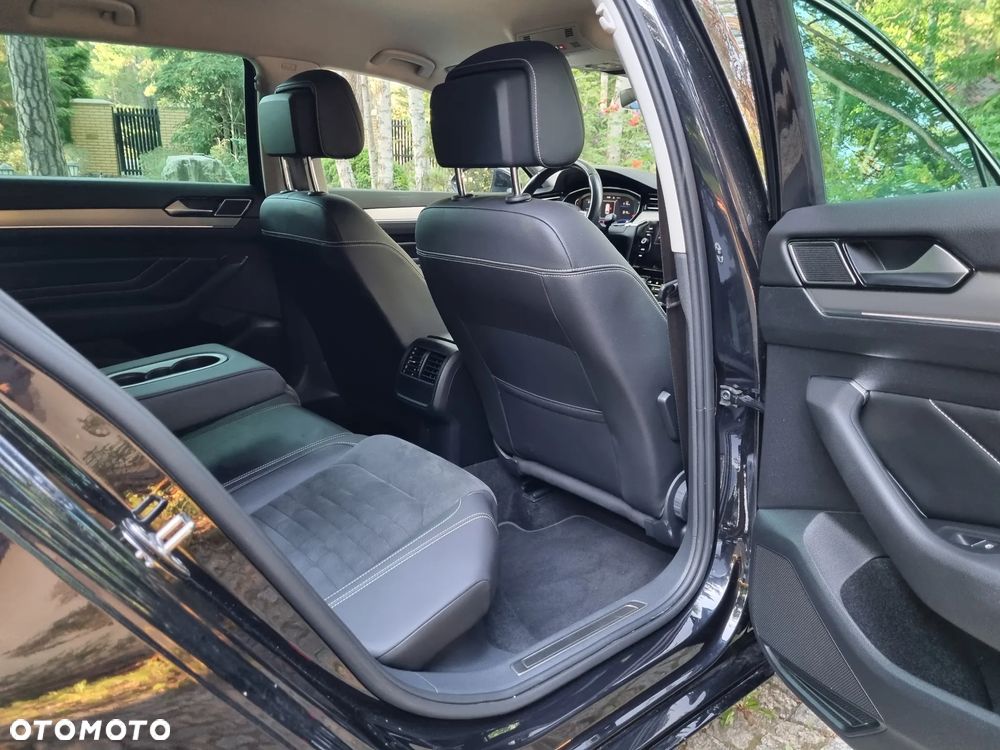 Volkswagen Passat 2.0 TDI 4Mot Elegance DSG - 28