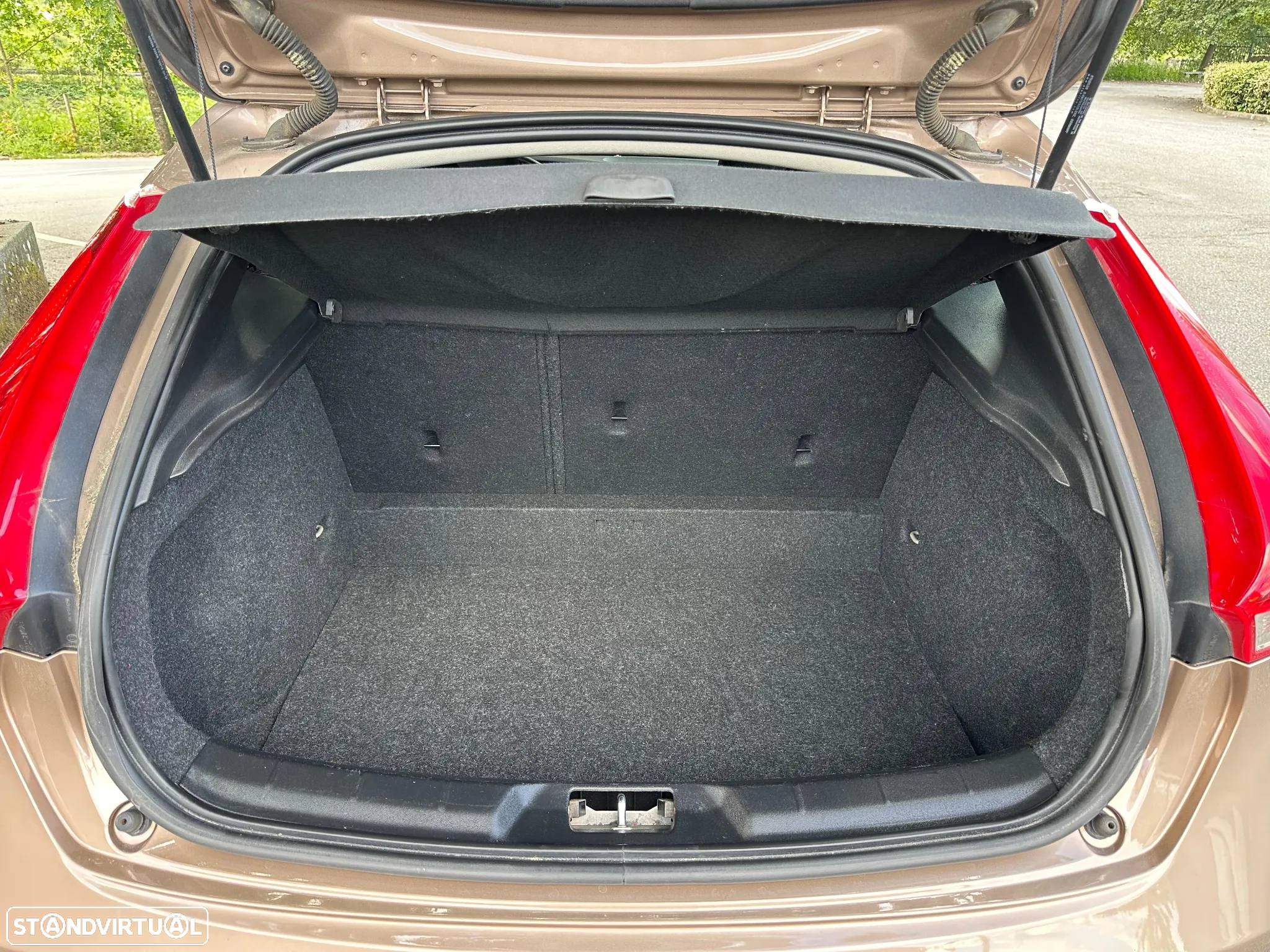 Volvo V40 Cross Country 2.0 D2 Pro Geartronic - 34