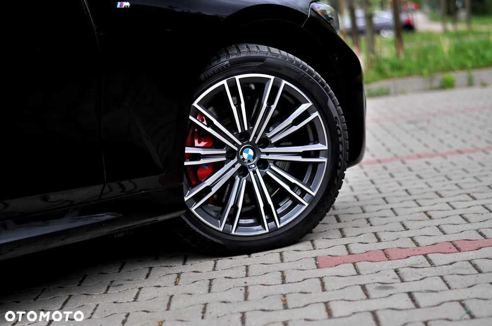 BMW Seria 3 330e M Sport sport - 13