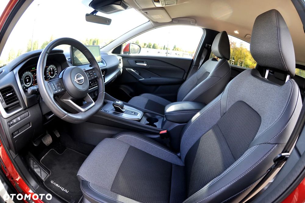 Nissan Qashqai 1.3 DIG-T N-Connecta DCT - 18