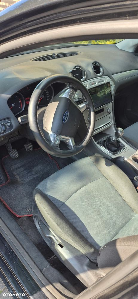 Ford Mondeo 2.0 TDCi Trend - 10