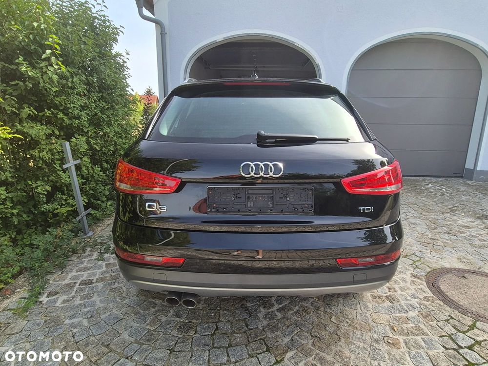 Audi Q3 2.0 TDI Design - 10