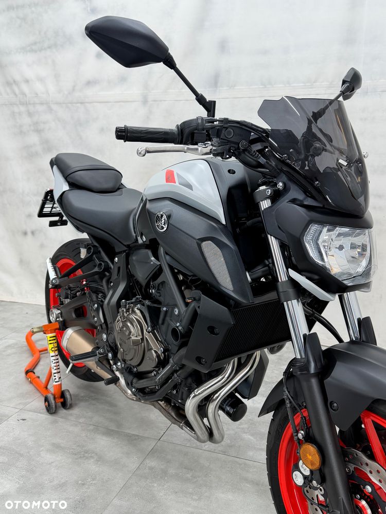 Yamaha MT - 19
