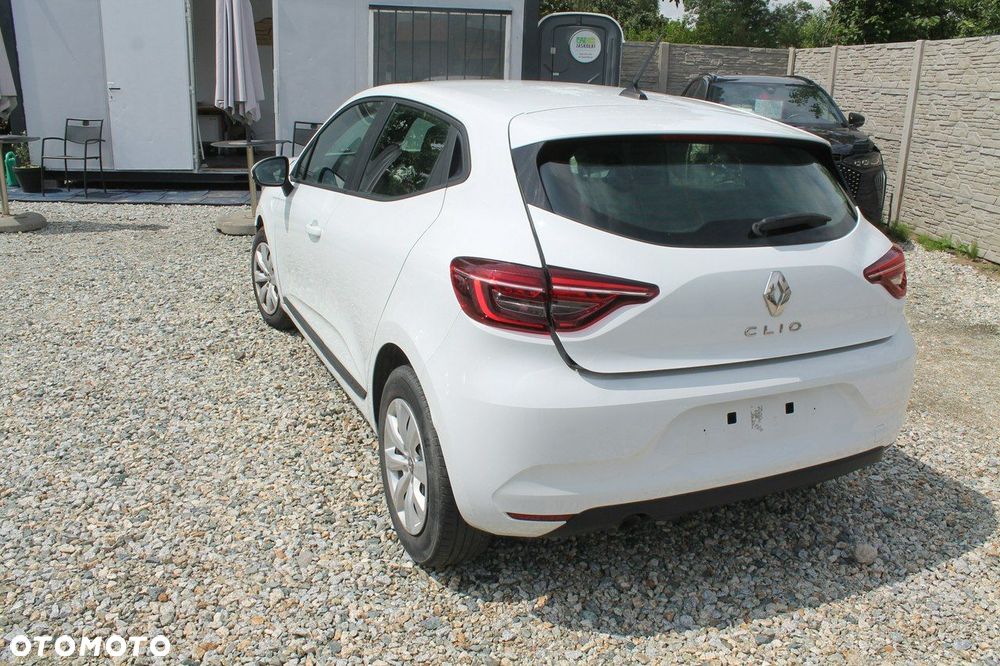 Renault Clio - 7