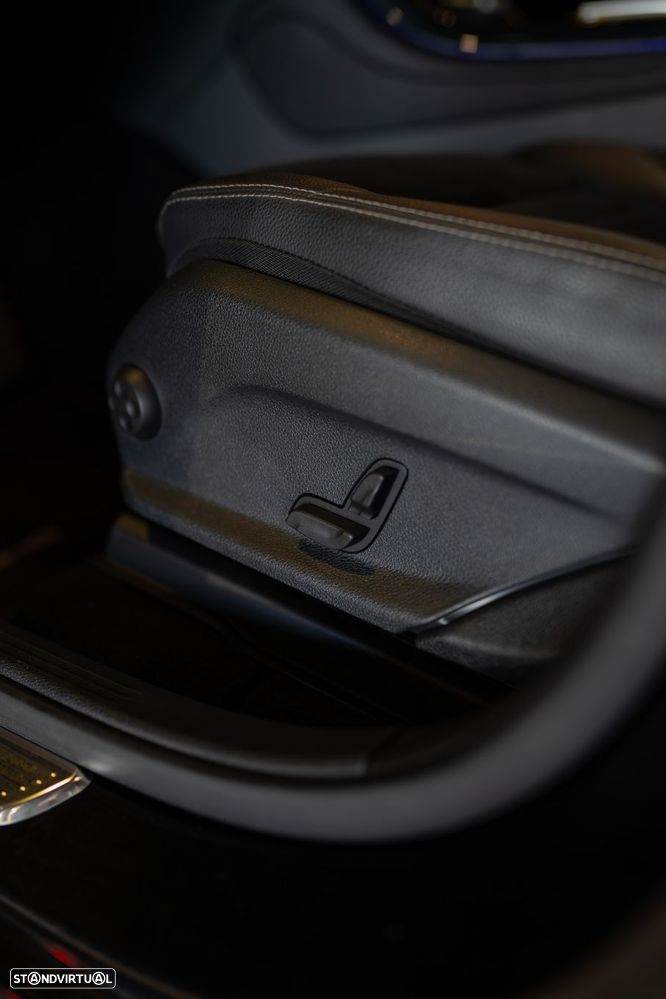 Mercedes-Benz GLC 300 de 4Matic 9G-TRONIC AMG Line - 22