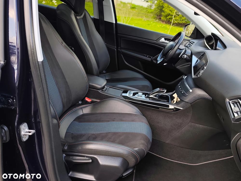 Peugeot 308 PureTech 130 GPF EAT8 Stop & Start Tech Edition - 19