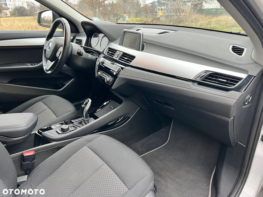 BMW X2 sDrive18i Advantage - 18