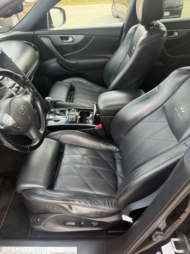 Infiniti FX FX30d S Premium - 9