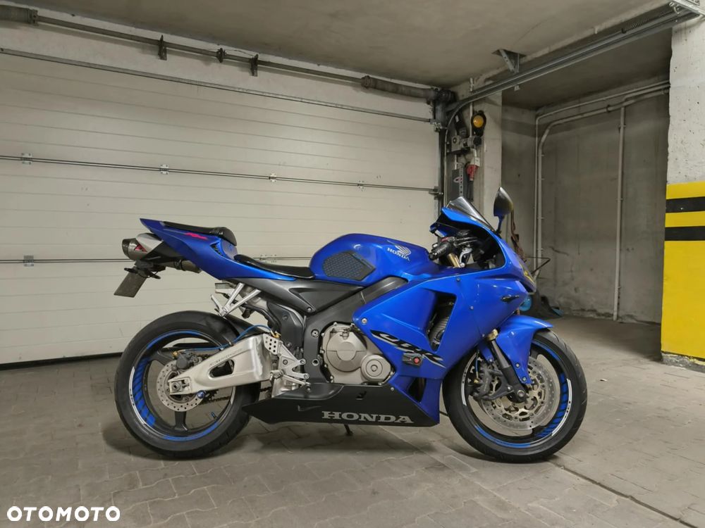 Honda CBR - 6