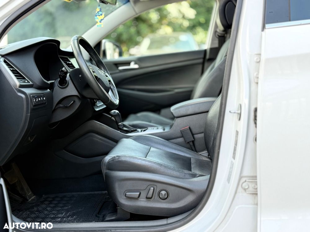Hyundai Tucson 2.0 CRDI 4WD 6AT Luxury Pack+ - 11
