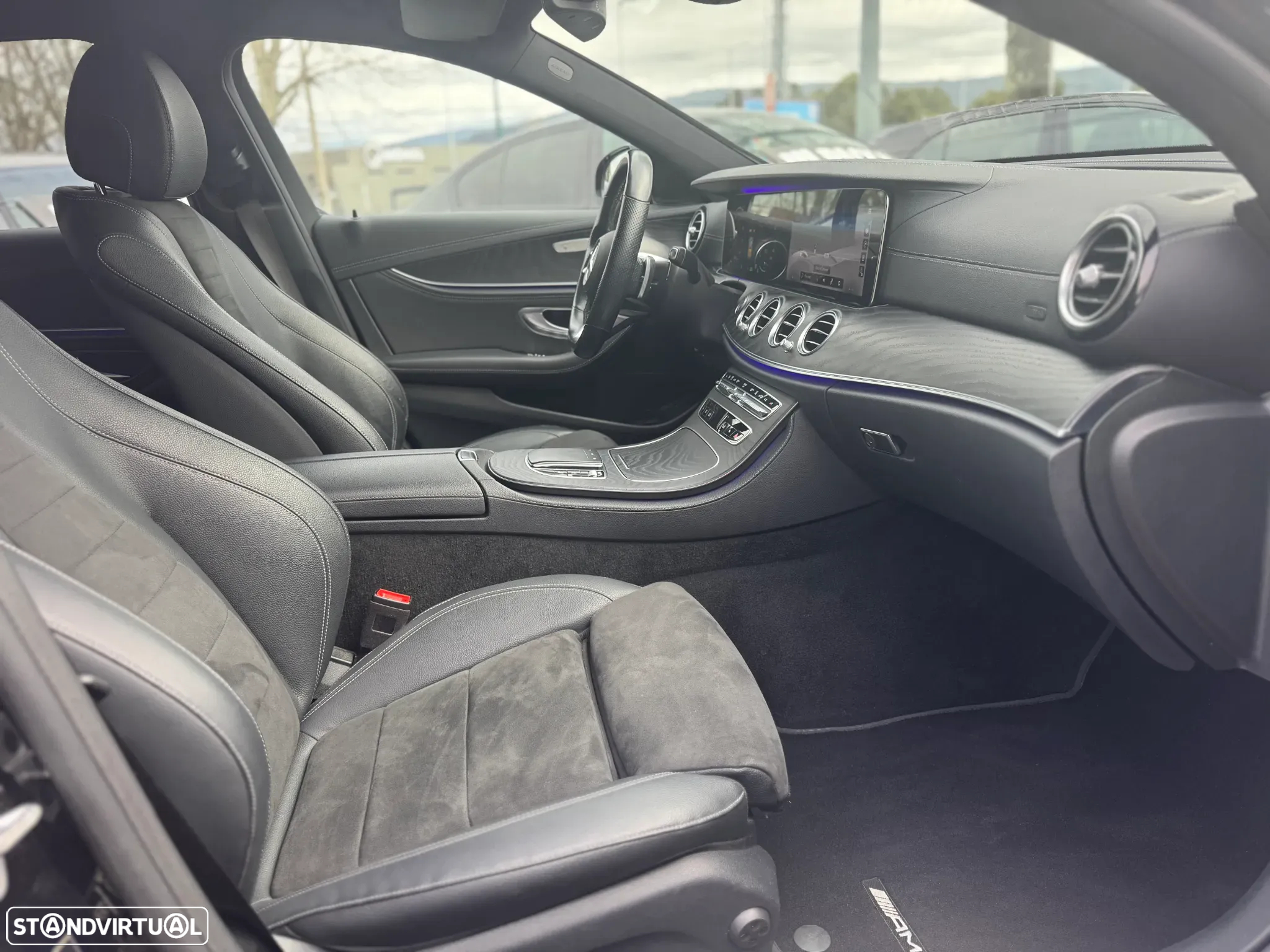 Mercedes-Benz E 300 de AMG Line - 30