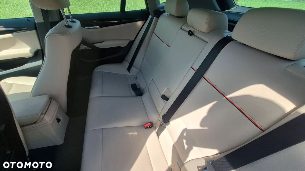 BMW X1 - 18