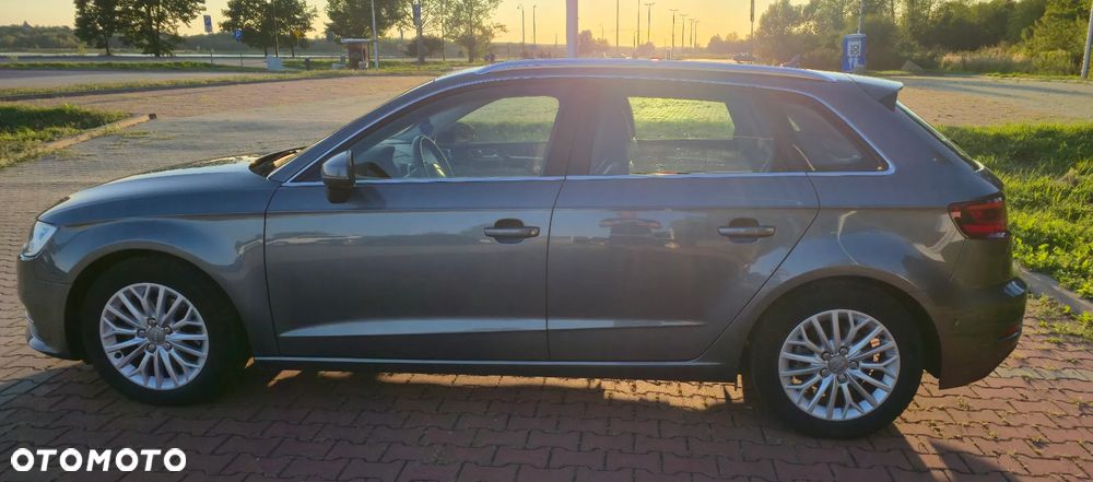 Audi A3 Sportback 2.0 TDI - 4