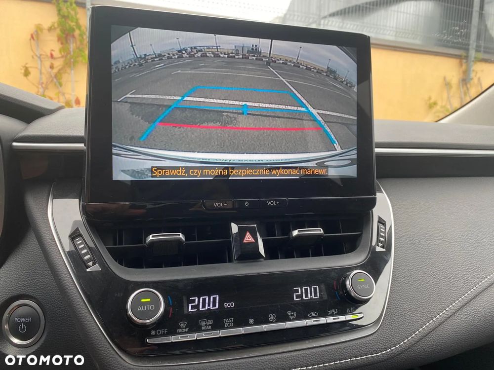 Toyota Corolla 1.8 Hybrid Comfort - 29