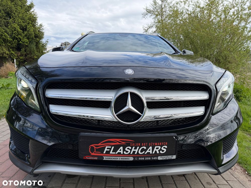 Mercedes-Benz GLA 200 AMG Line - 8
