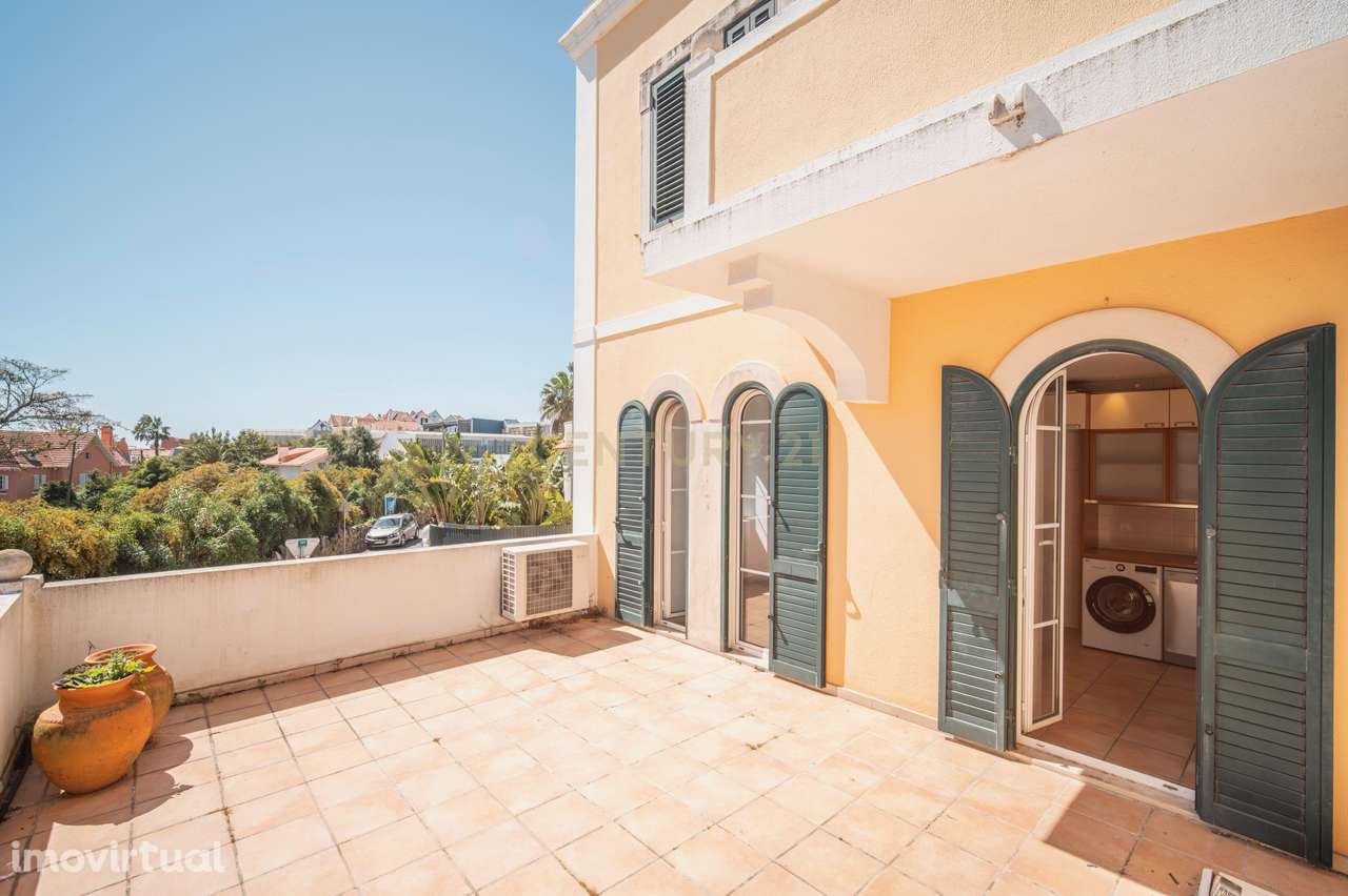 Apartamento T1 com terraço e estacionamento — Monte Estoril - Grande imagem: 4/25