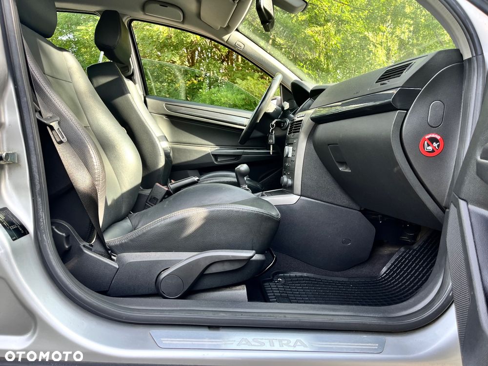Opel Astra 1.8 Cosmo - 10