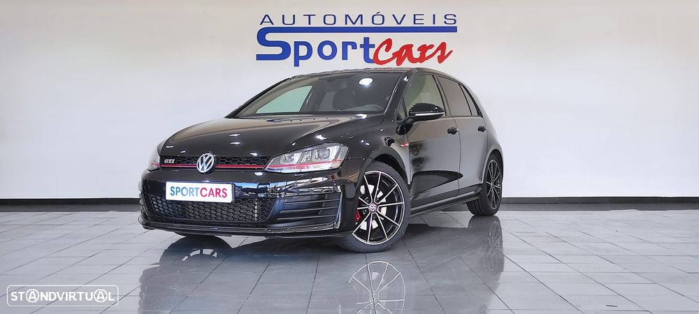 VW Golf - 41