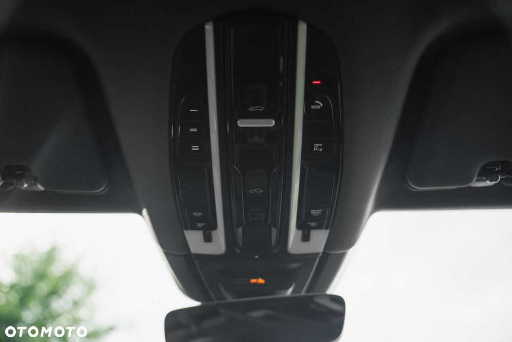 Porsche Cayenne S - 19