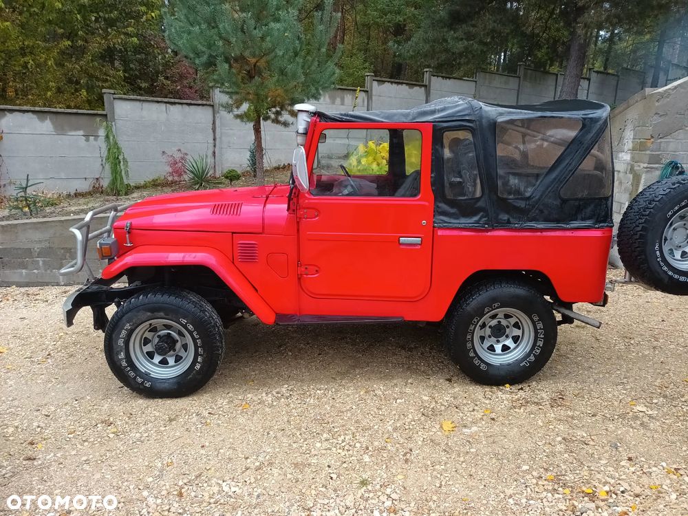 Toyota Land Cruiser - 3