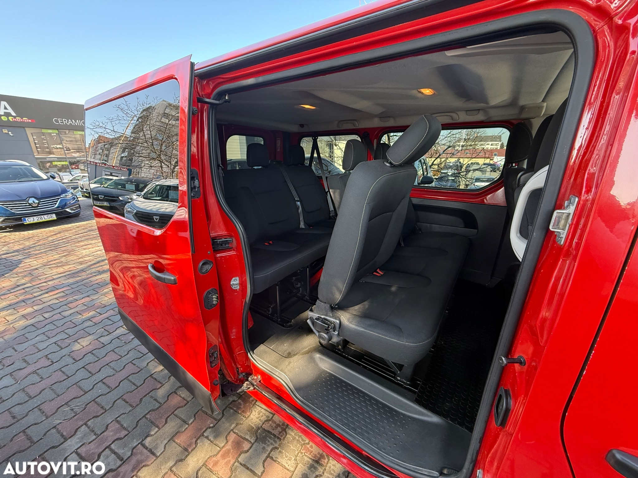 Renault Trafic - 8