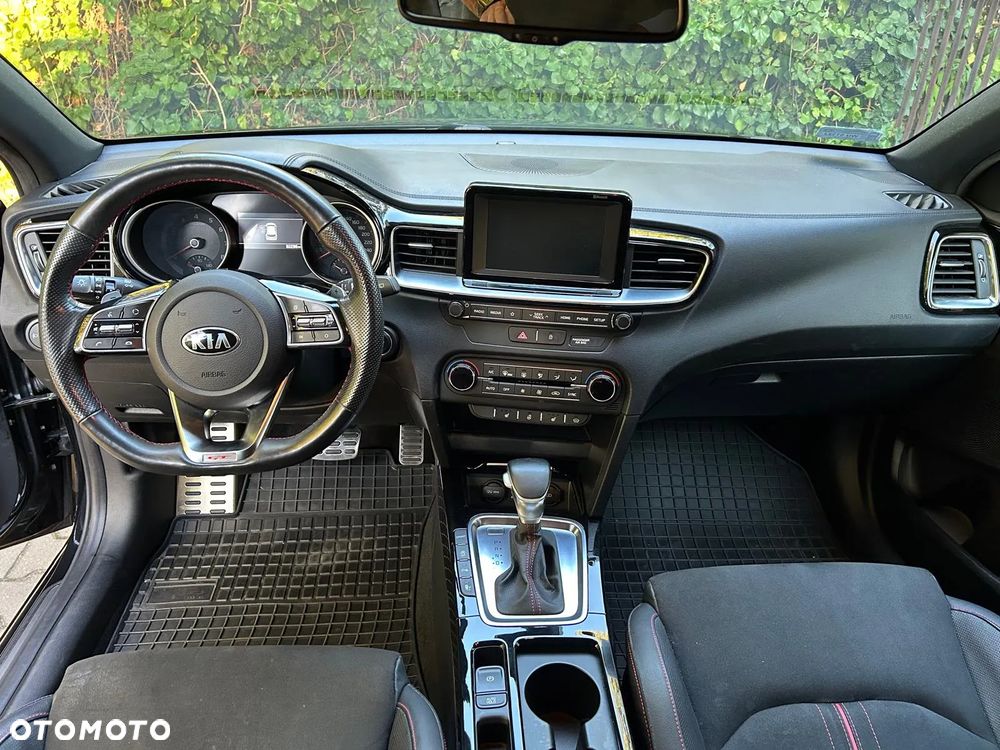 Kia Ceed 1.6 T-GDI GT DCT - 6