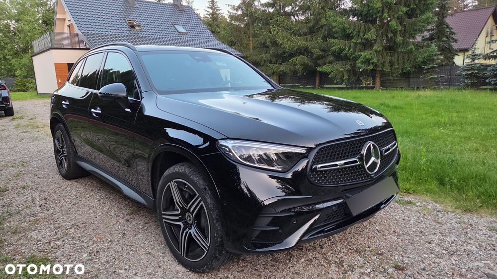 Mercedes-Benz GLC 300 4Matic 9G-TRONIC AMG Line Advanced - 1