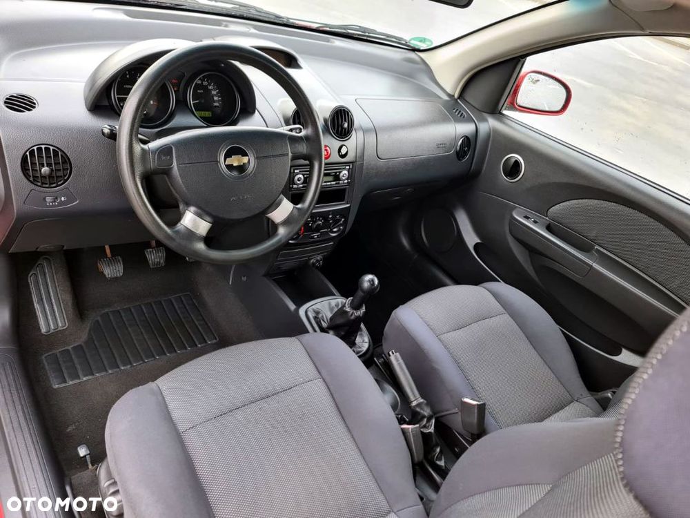 Chevrolet Kalos - 17