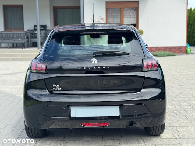 Peugeot 208 - 6
