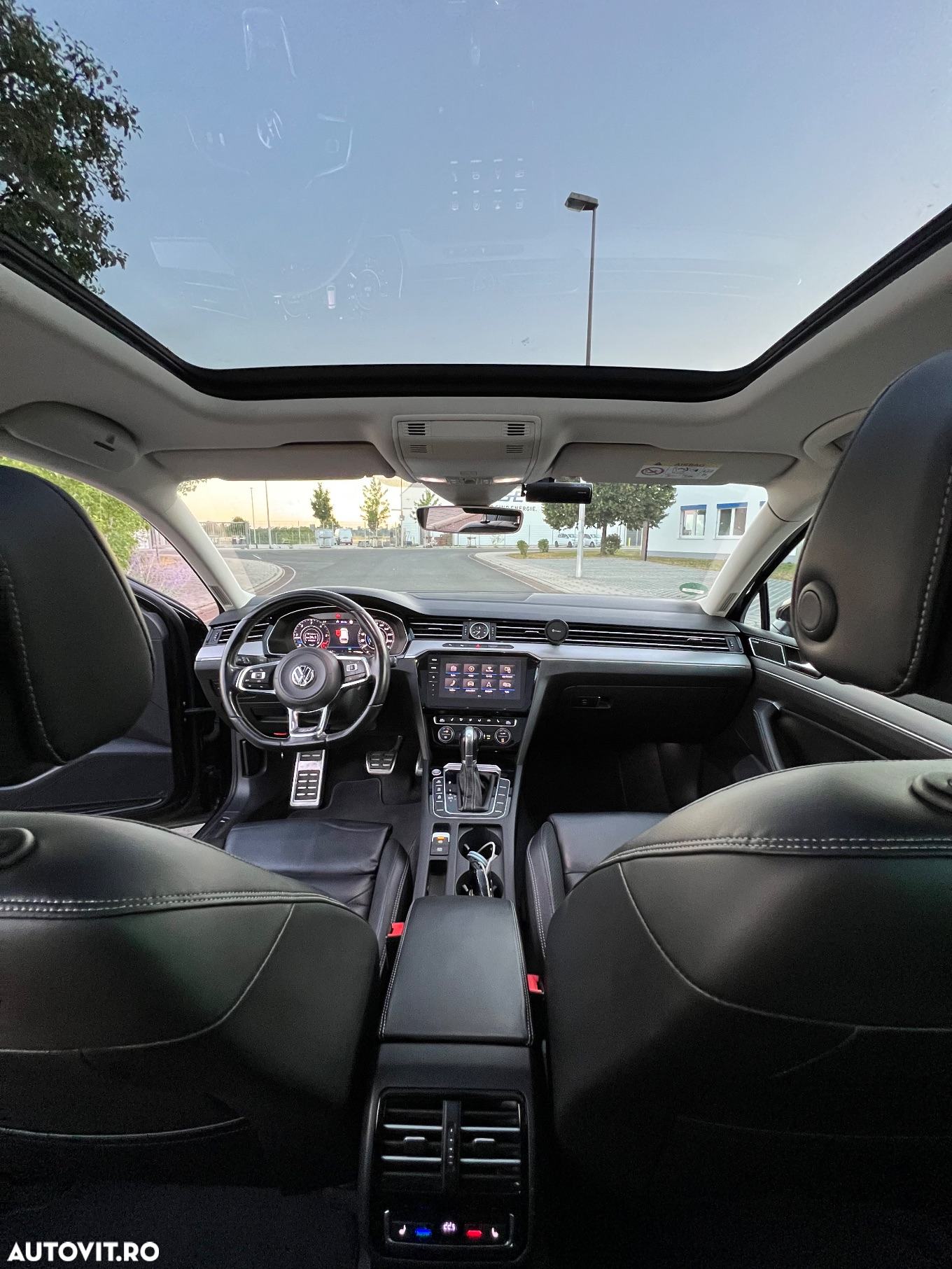 Volkswagen Passat Variant 2.0 TDI DSG 4Motion Highline - 16