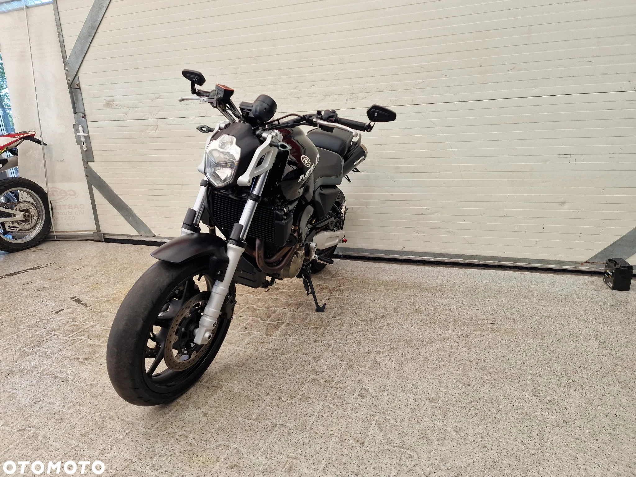 Yamaha MT - 18