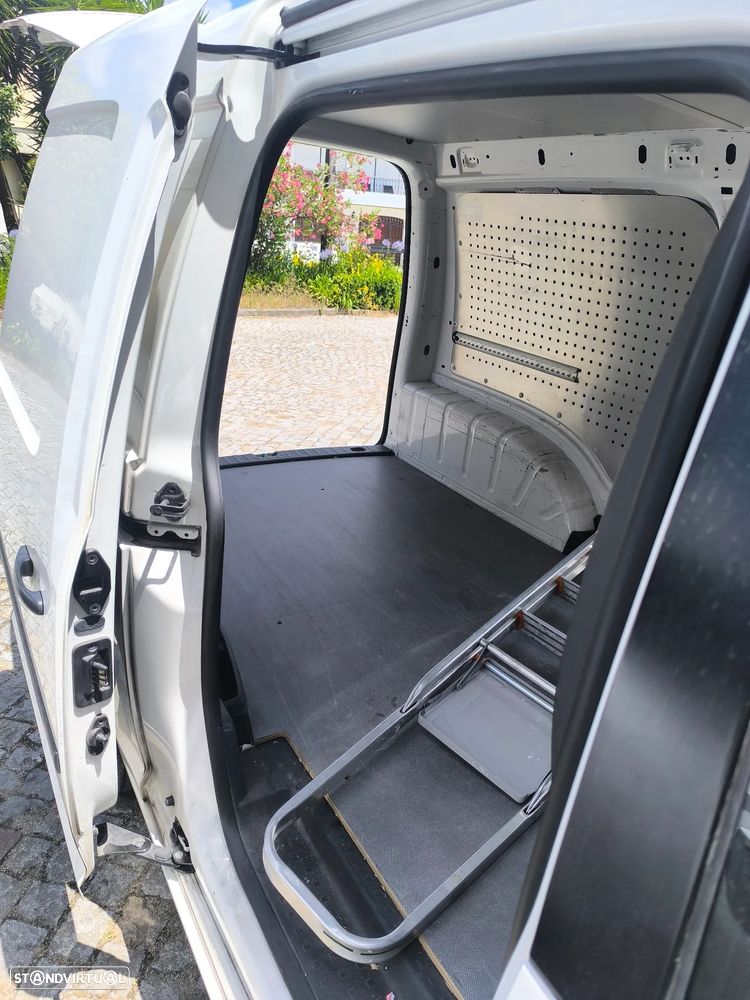 VW Caddy maxi - 11
