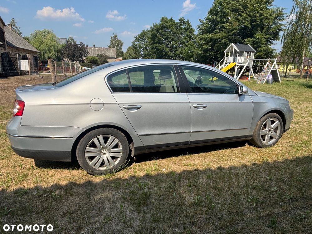 Volkswagen Passat 2.0 TDI DPF 4Mot Comfortline - 3