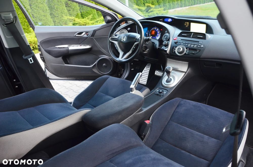 Honda Civic 1.8 Executive - 28