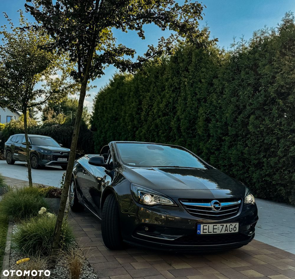 Opel Cascada 2.0 CDTI Cosmo S&S - 2