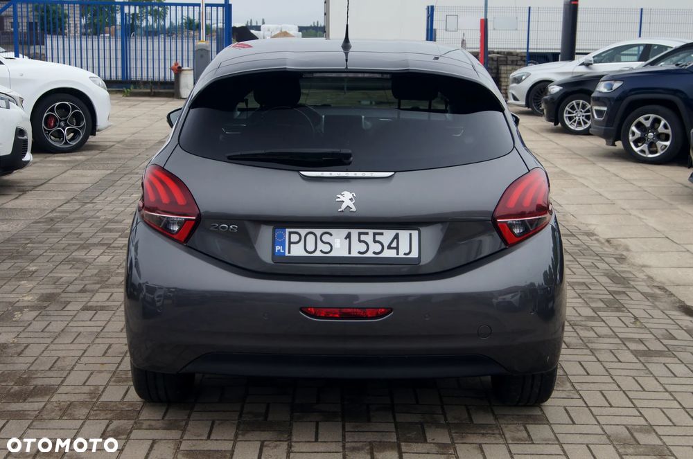 Peugeot 208 1.2 PureTech Style - 32