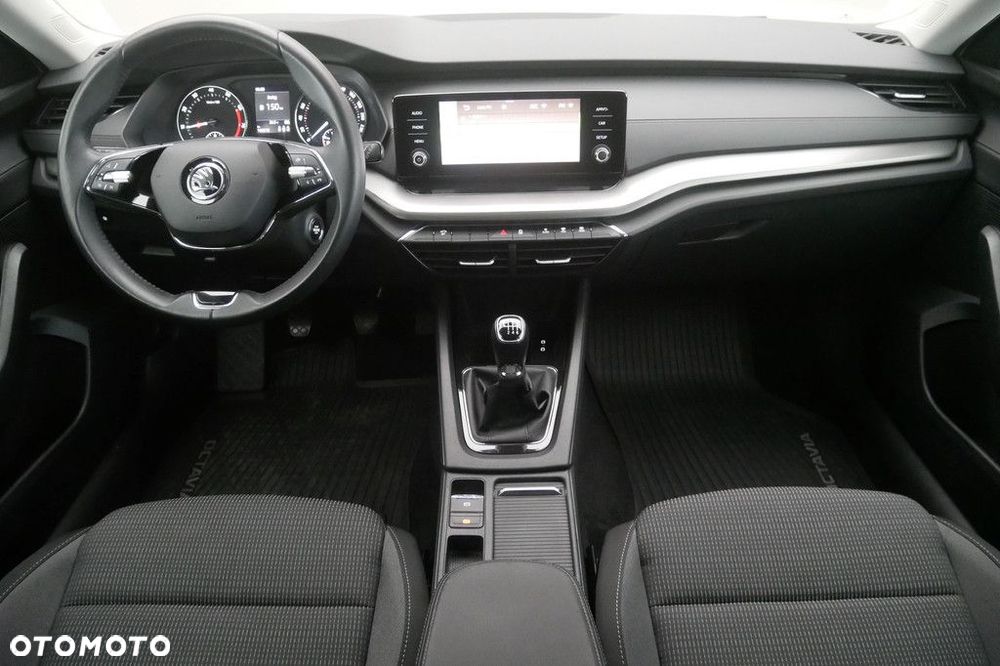 Skoda Octavia 1.5 TSI ACT Ambition - 8