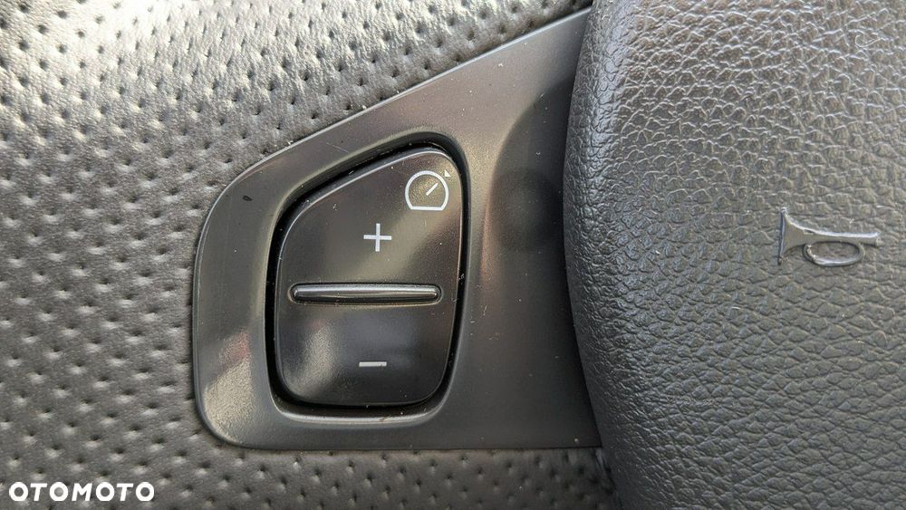Opel Vivaro - 24