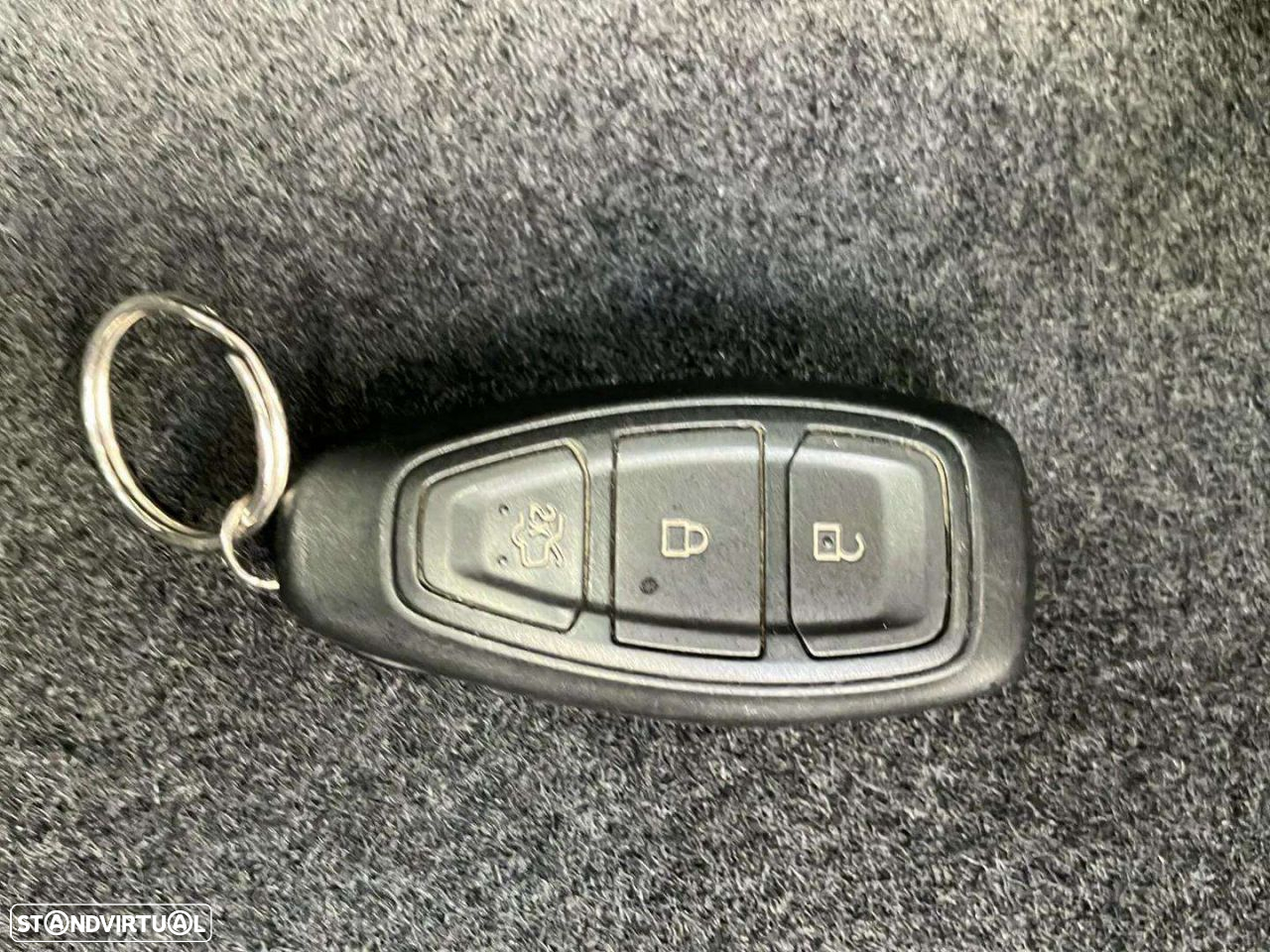 Ford Kuga - 18
