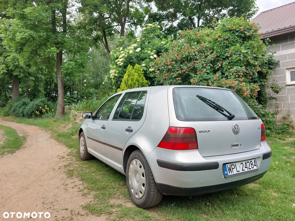 Volkswagen Golf - 3