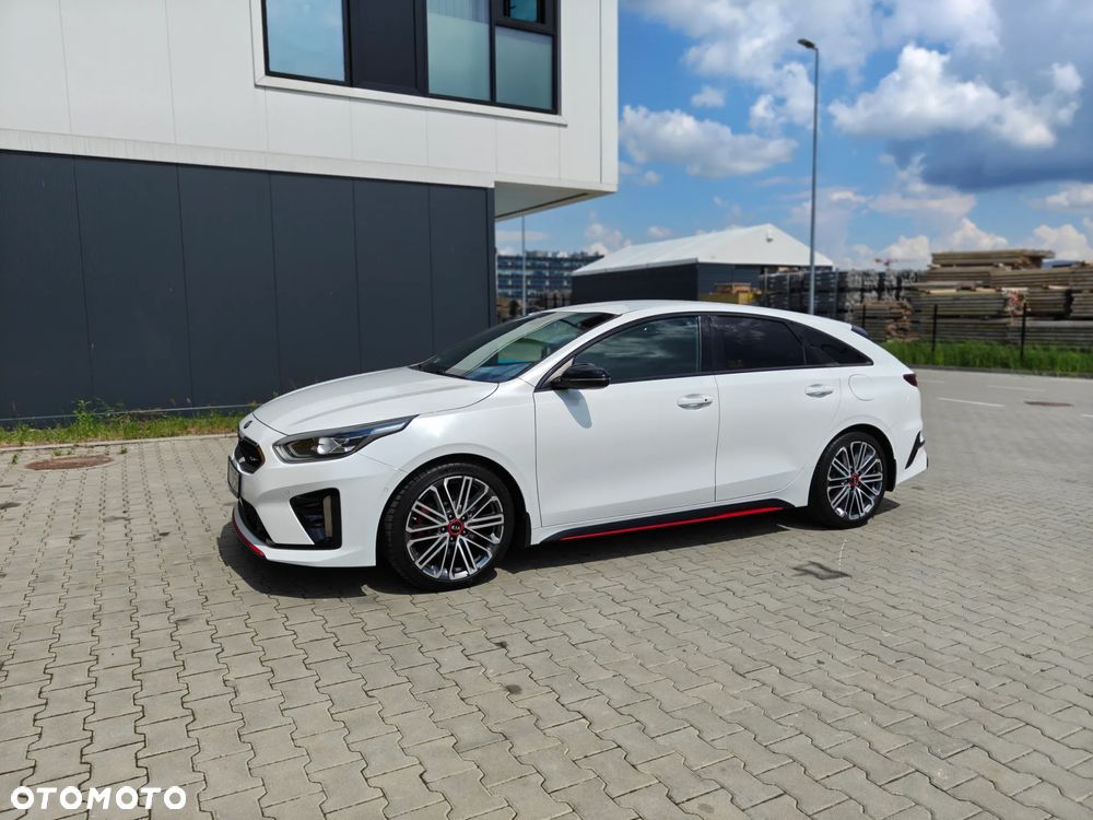 Kia ProCeed - 7