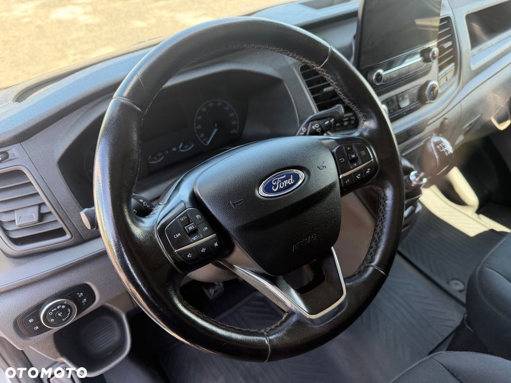 Ford Transit Custom - 13