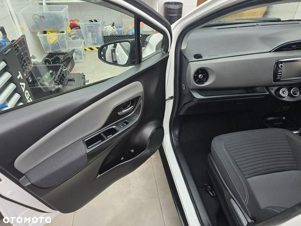 Toyota Yaris - 19