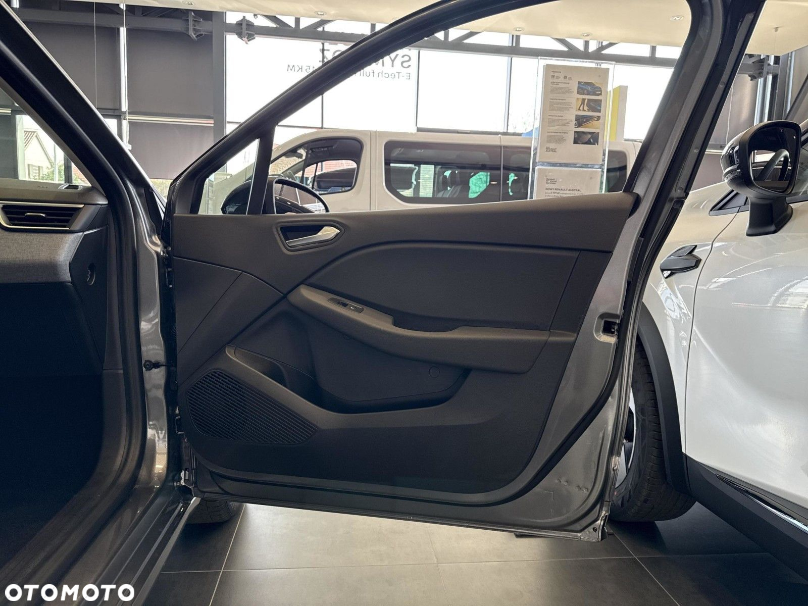 Renault Clio - 8