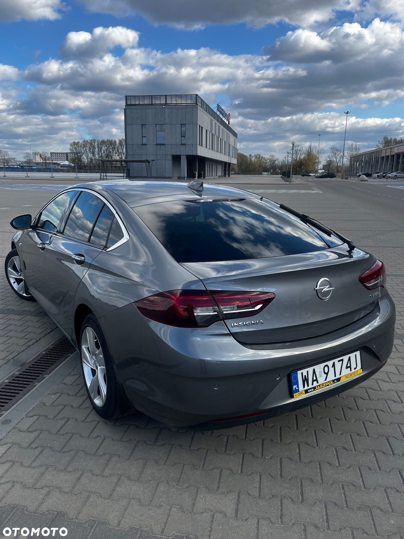 Opel Insignia 1.5 T Elite S&S - 10