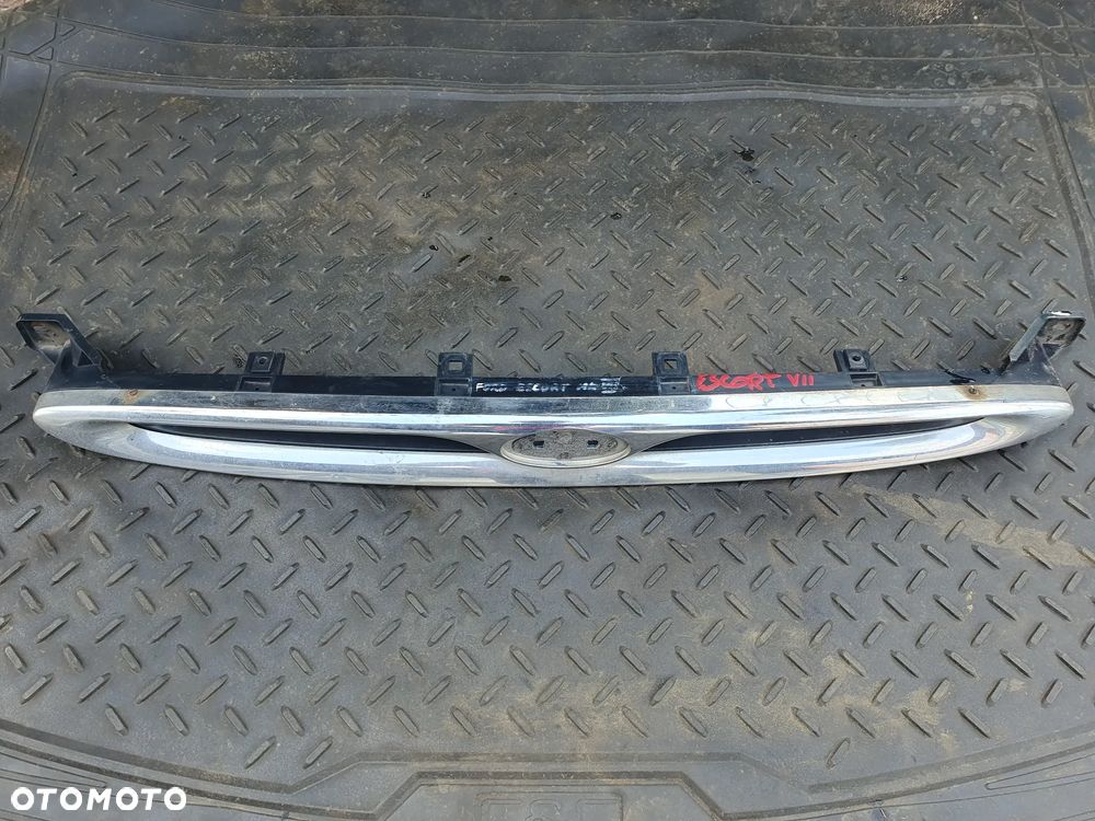 FORD ESCORT VII 95- GRILL ATRAPA PRZÓD PRZEDNIA CHROM 95AB-8200-CB - 1