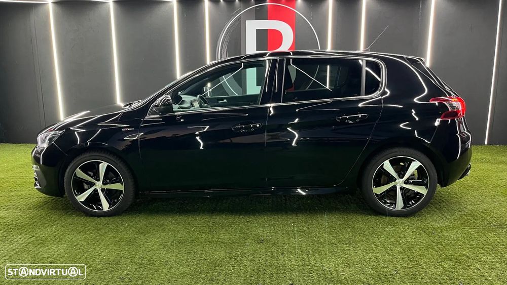 Peugeot 308 - 8
