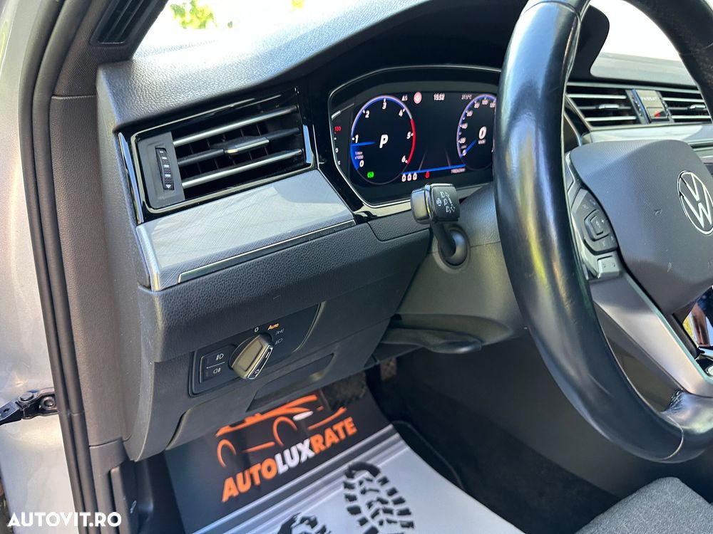 Volkswagen Passat 2.0 TDI DSG Highline - 30